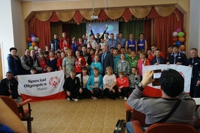 ФОТО НА ПАМЯТЬ С КОМАНДАМИ ПРИМОРЬЯ